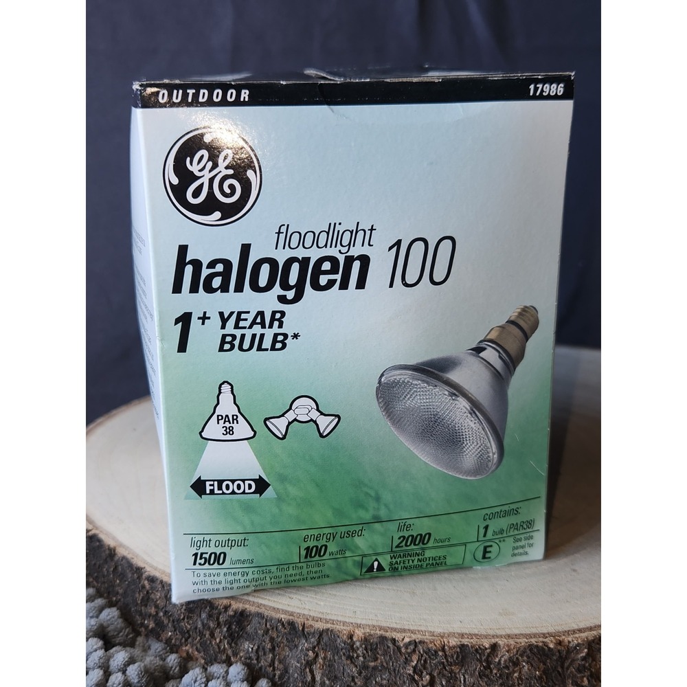 GE Halogen 100W CRISP WHITE Floodlight 1400lum Par 38 100 Watts~NEW/SEALED BOX
